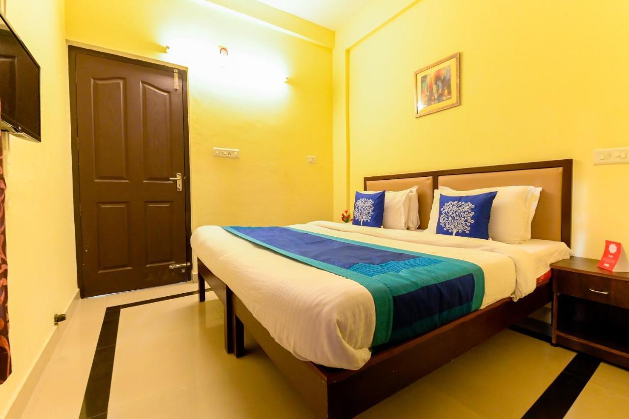Oyo 8273 Diamond Inn Kochi Zewnętrze zdjęcie