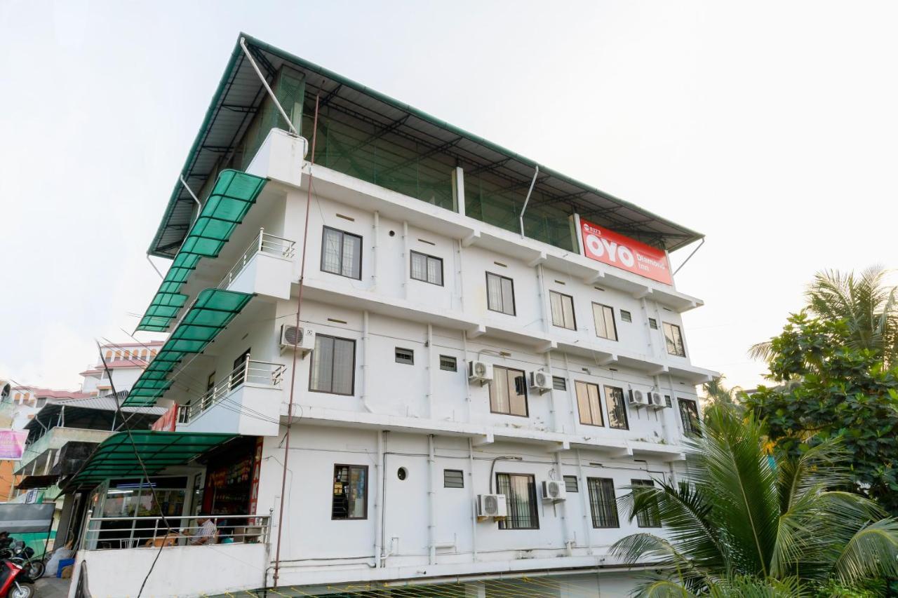 Oyo 8273 Diamond Inn Kochi Zewnętrze zdjęcie