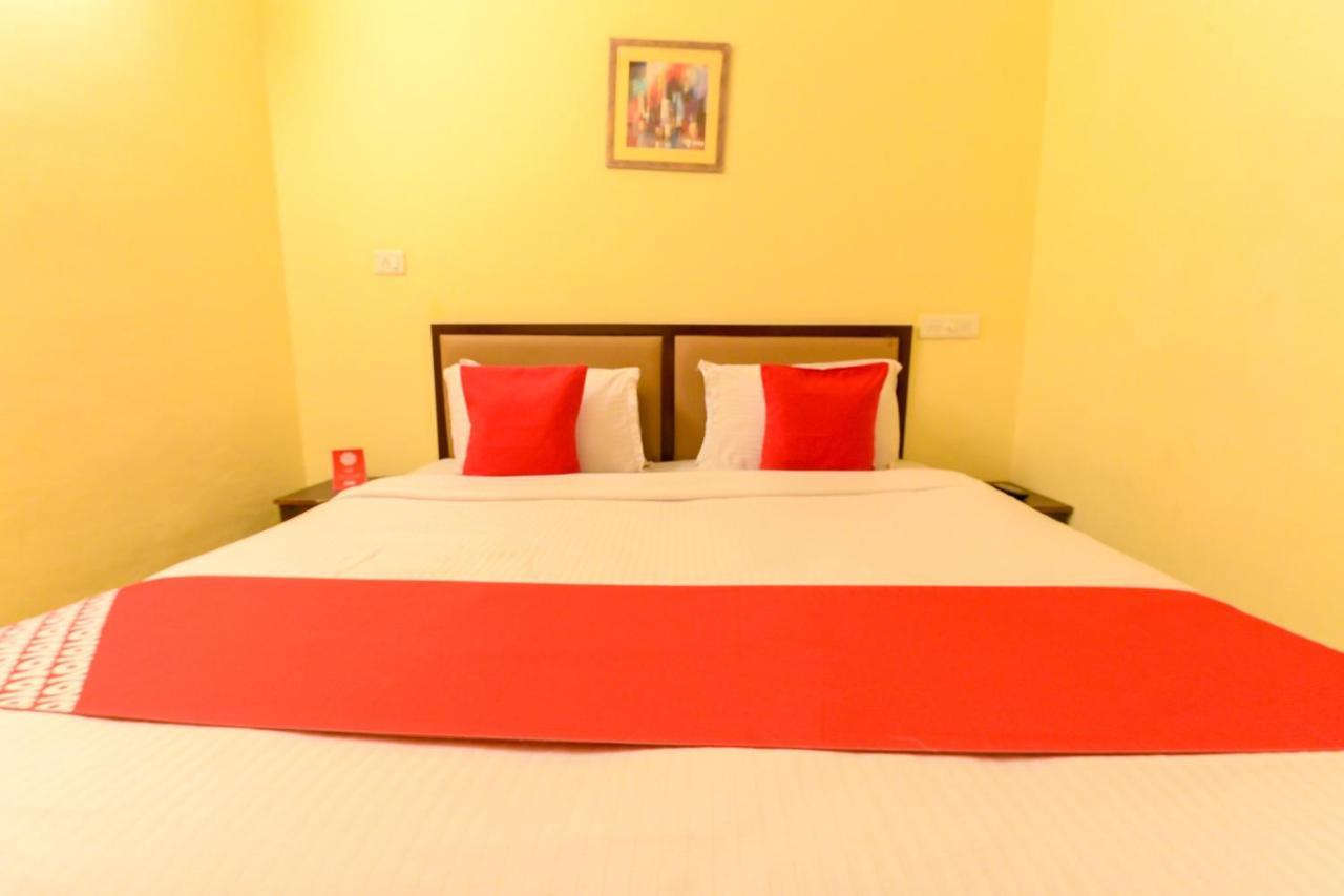 Oyo 8273 Diamond Inn Kochi Zewnętrze zdjęcie