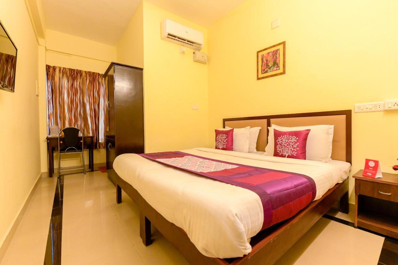 Oyo 8273 Diamond Inn Kochi Zewnętrze zdjęcie